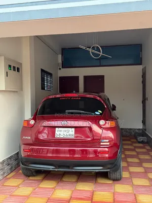Nissan Juke 2011 Red