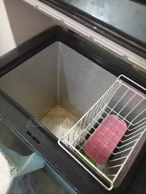 ফ্রীজ বিক্রি হবে