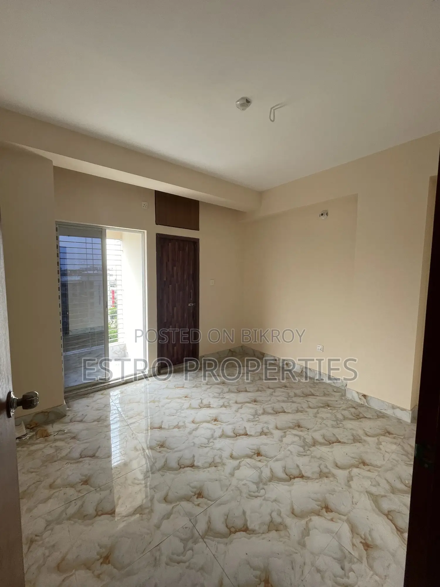 3bdrm Apartment in Khulna Sadar for Sale