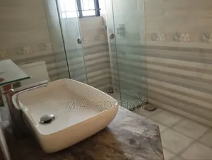 4bdrm Apartment in Addl, Baridhara for Rent