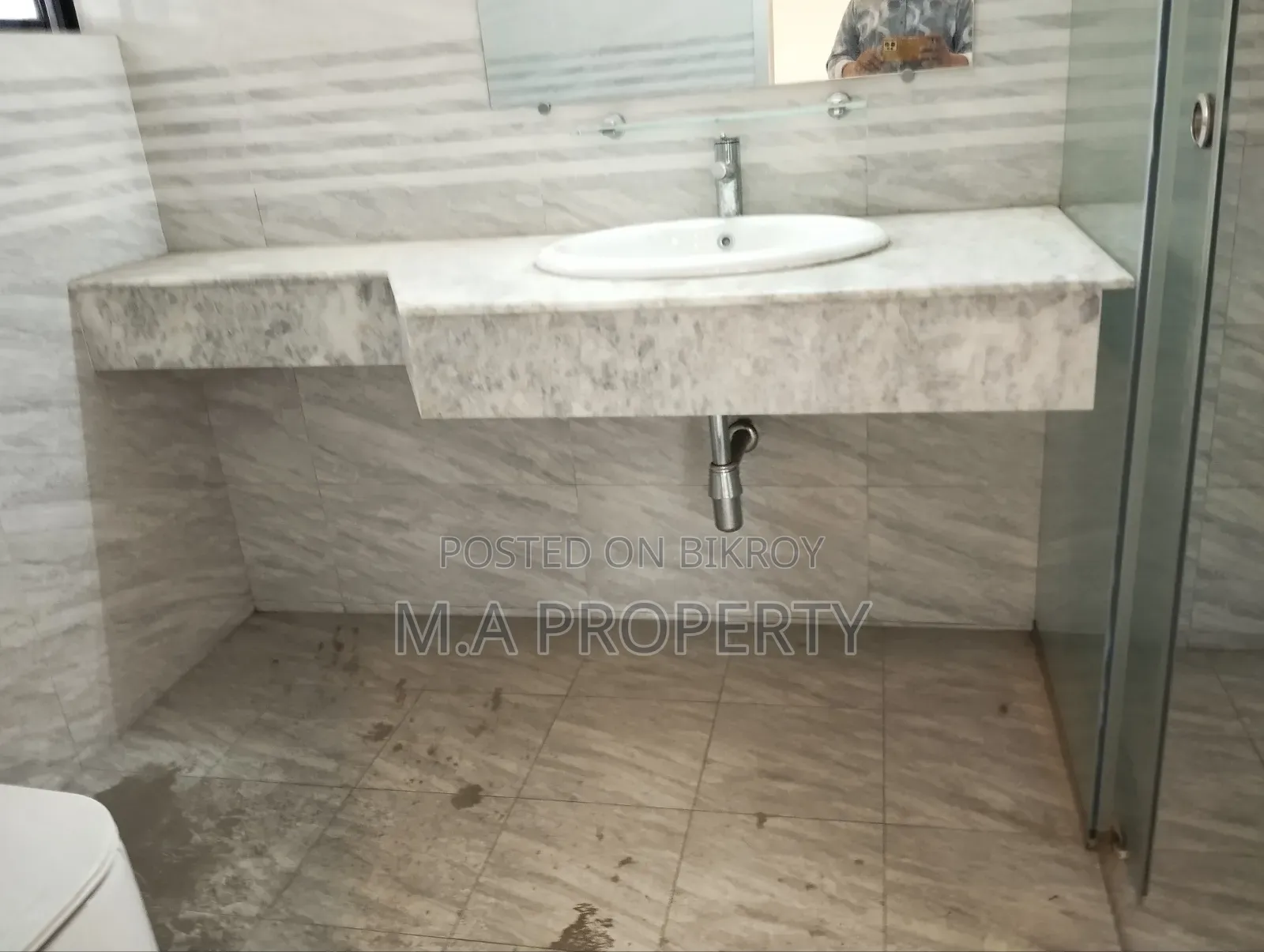 4bdrm Apartment in Addl, Baridhara for Rent