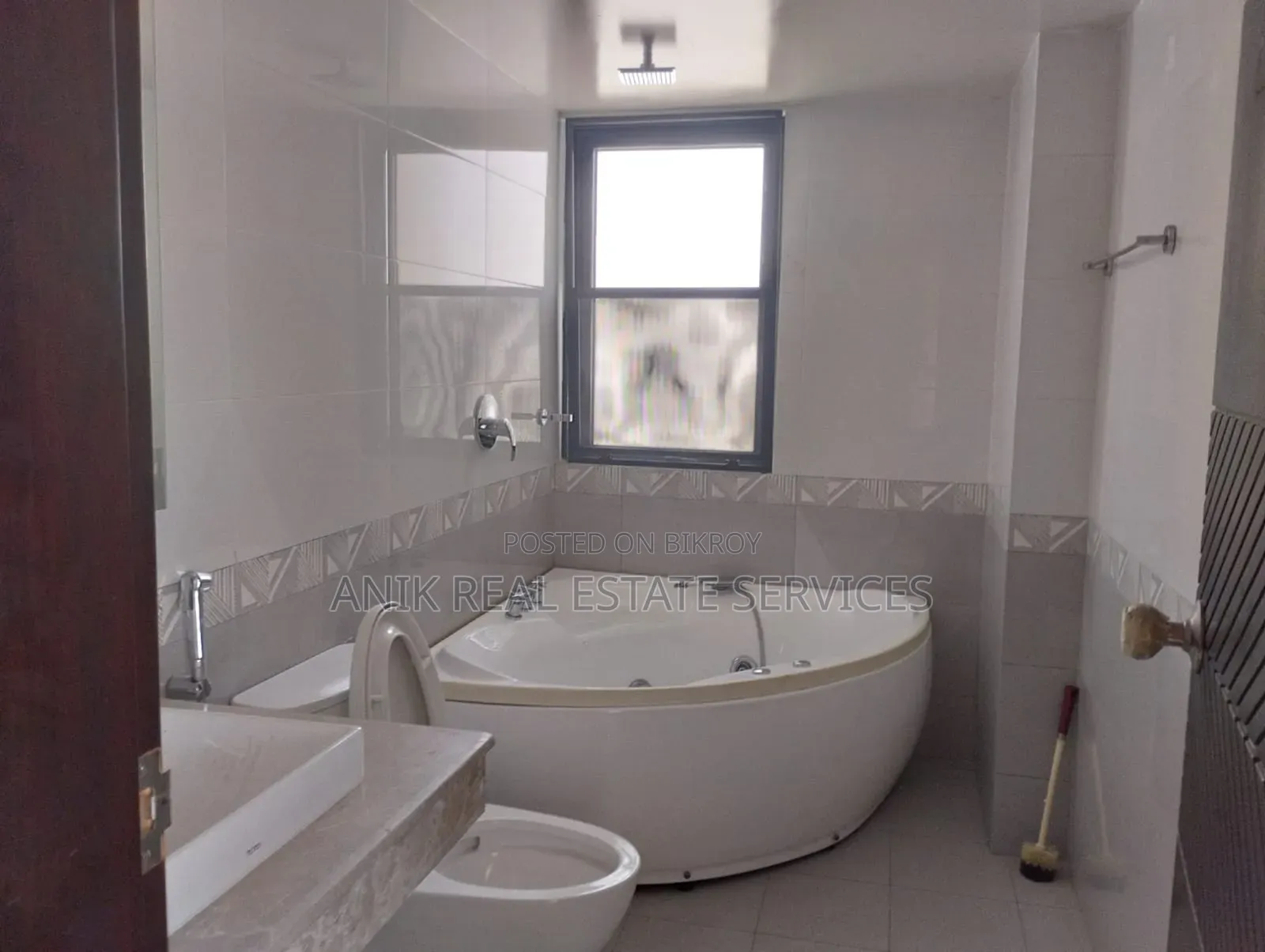 4-bedroom Apartment in Anik Real Estate, Baridhara for Rent