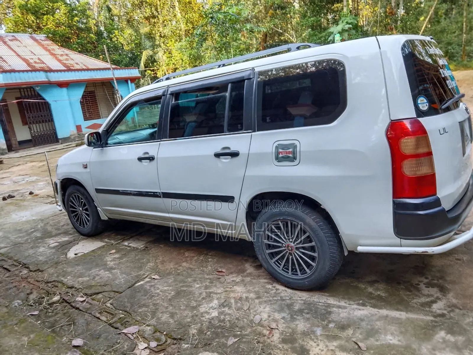 Toyota Succeed 2004 White