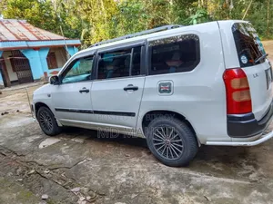 Toyota Succeed 2004 White