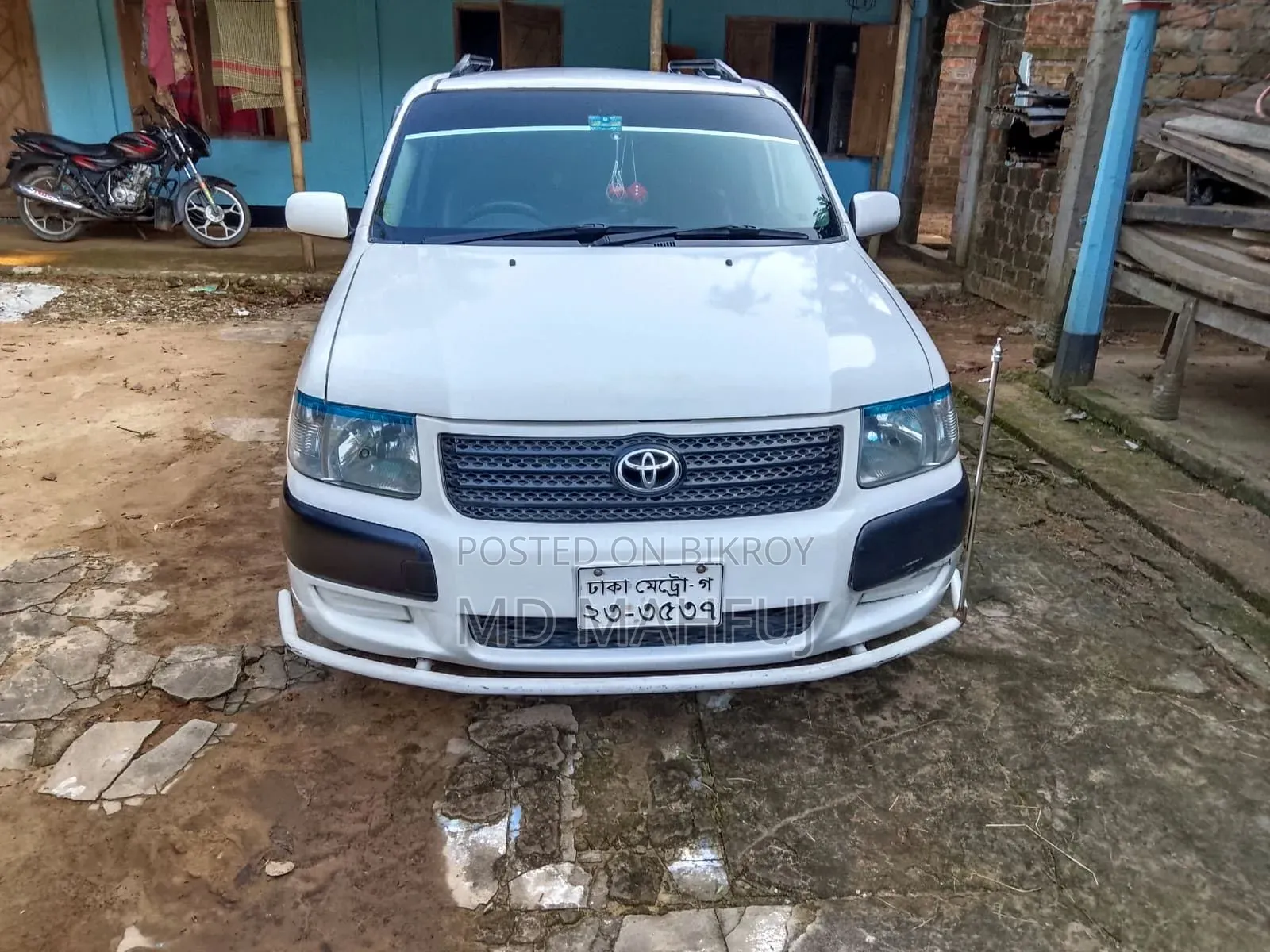 Toyota Succeed 2004 White