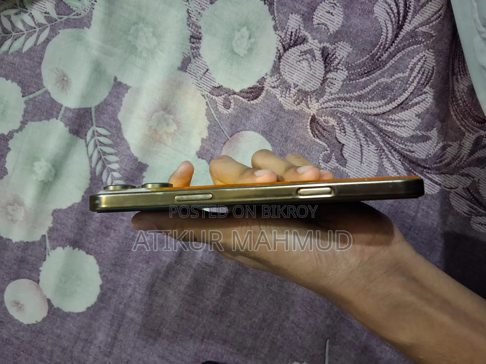 M-Horse 64 GB Gold