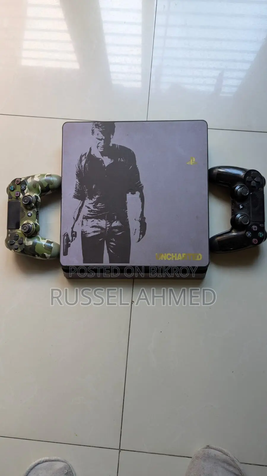 Playstation 4 (PS4)