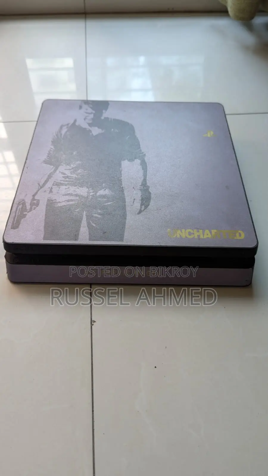 Playstation 4 (PS4)