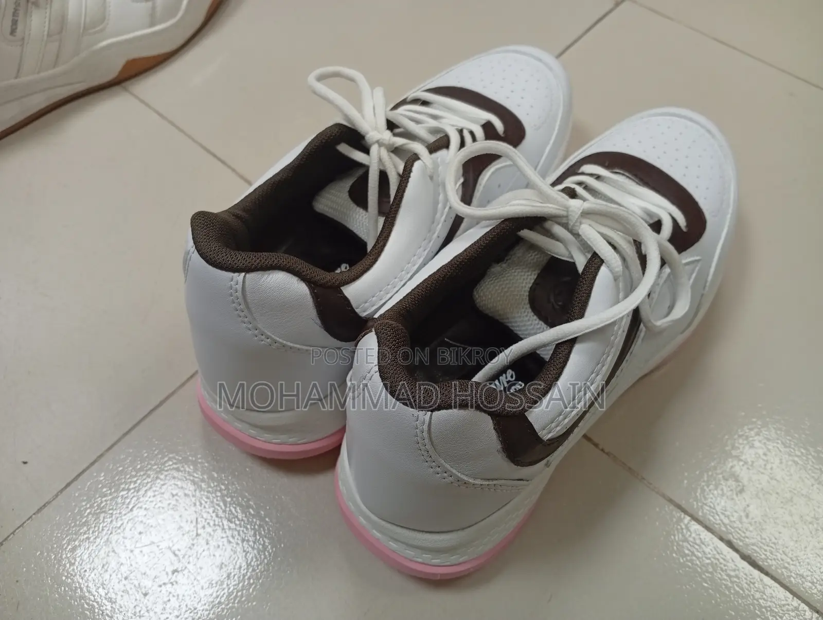 Female Sport Shoes for Sale