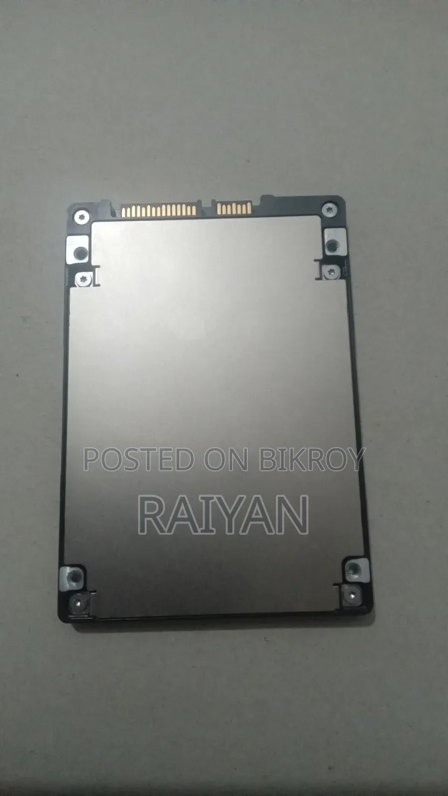 240GB SSD Server 93% Health