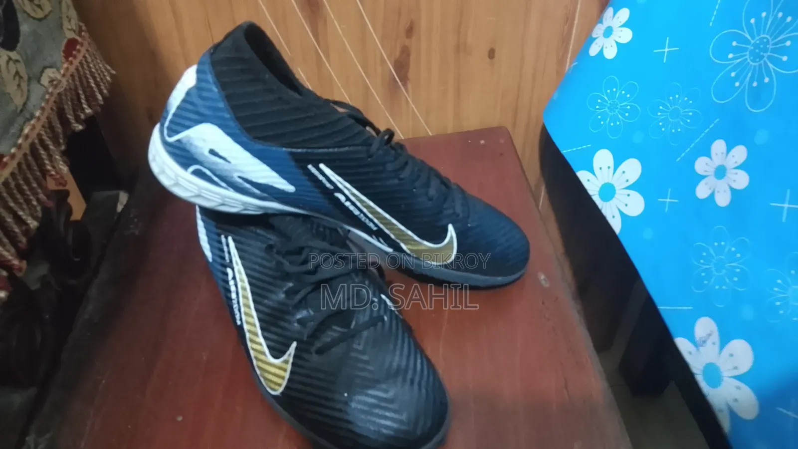 টার্ফ সু (Turf Shoe)