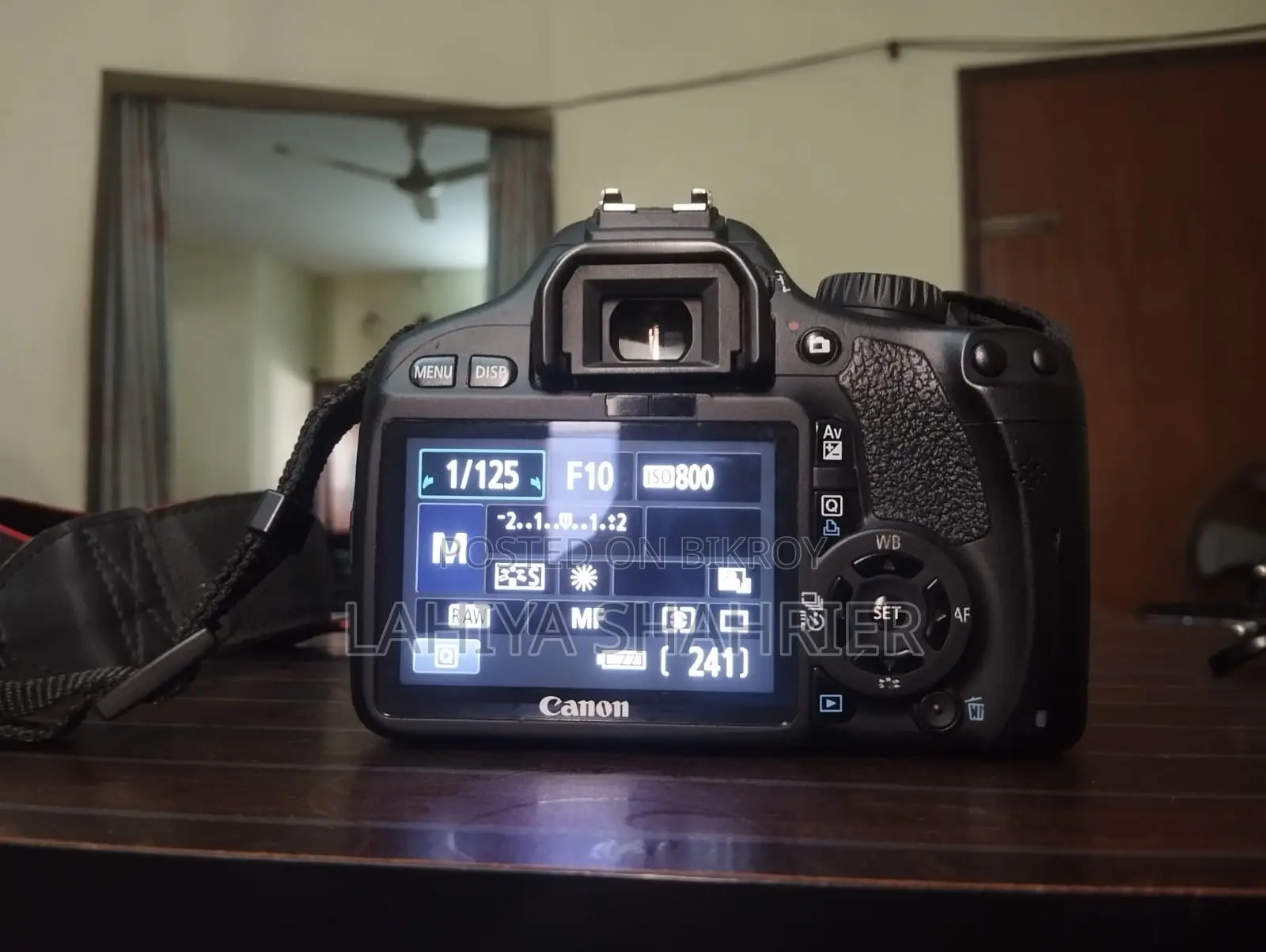 Canon Eos 550d DSLR + Ef 50mm F/1.8 STM Lens