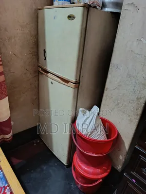 একটি ফ্রিজ বিক্রি হবে,