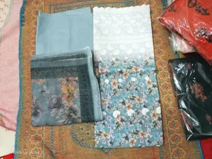 Three-piece with Floral Design and Standard Work