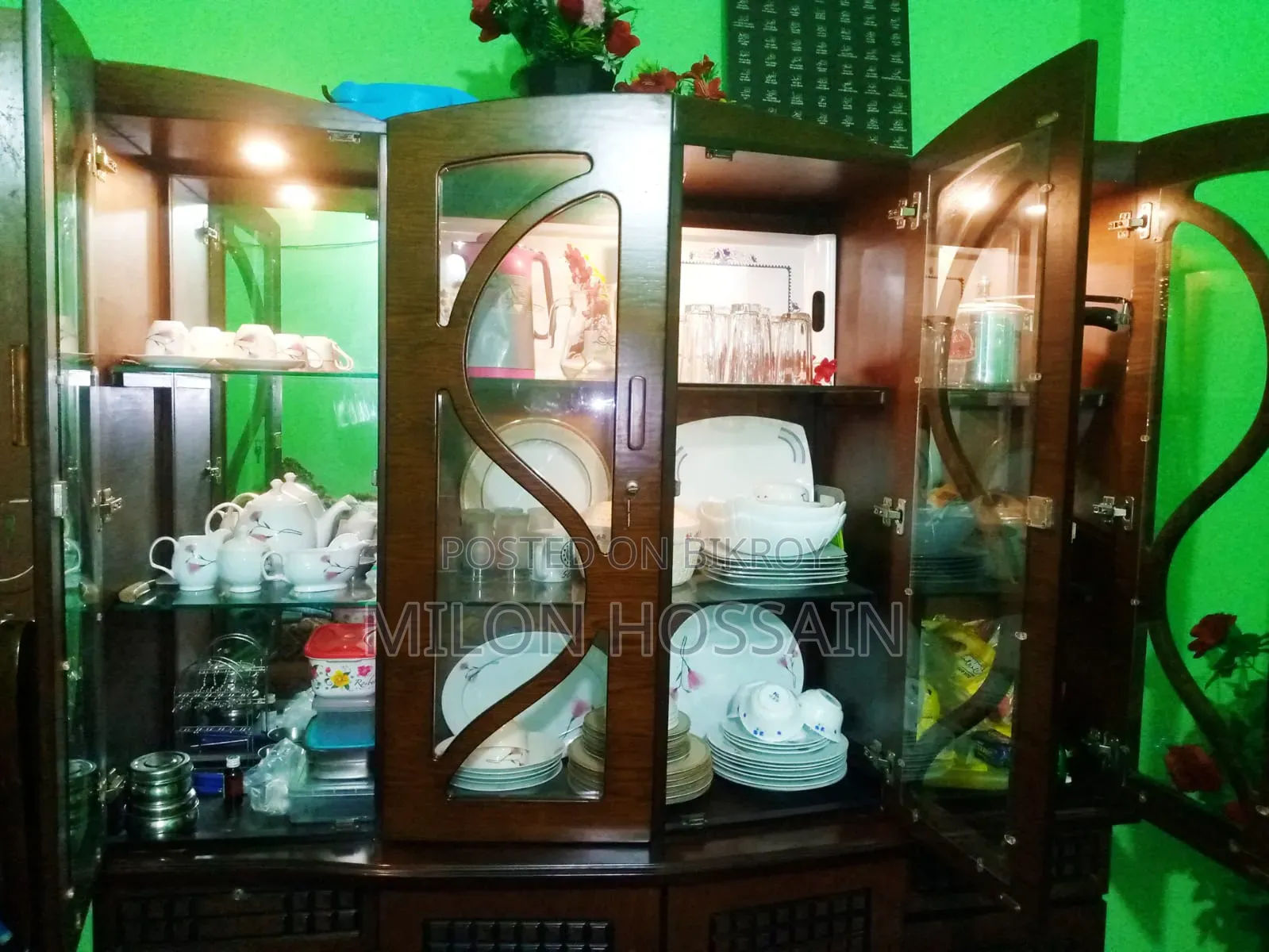 Showcase Furniture