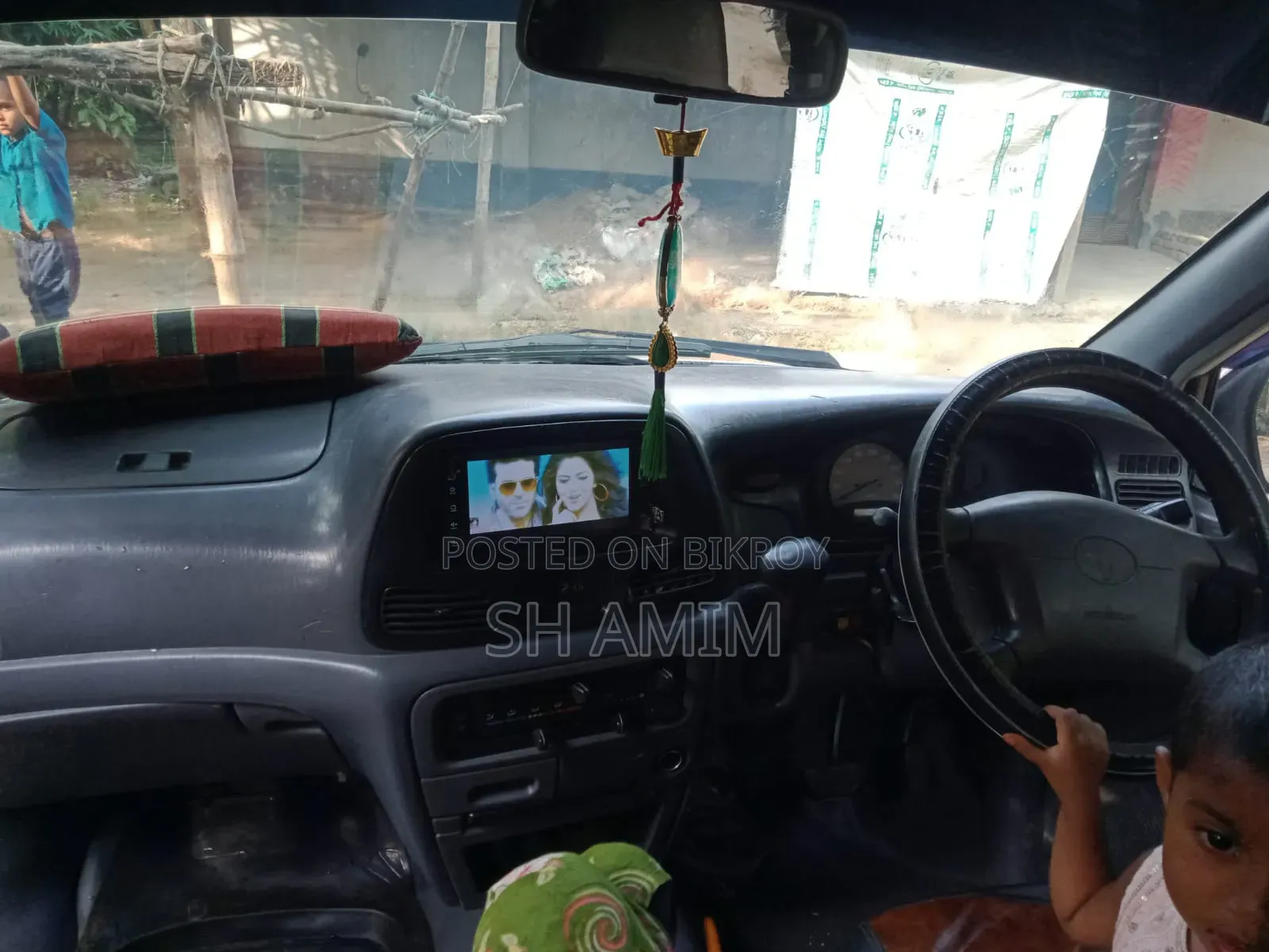 Toyota Noah 2002 White
