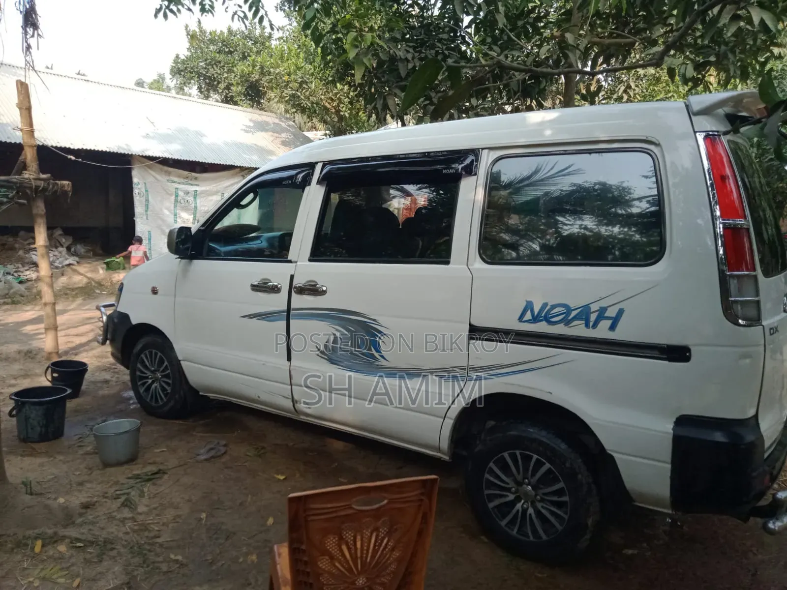 Toyota Noah 2002 White