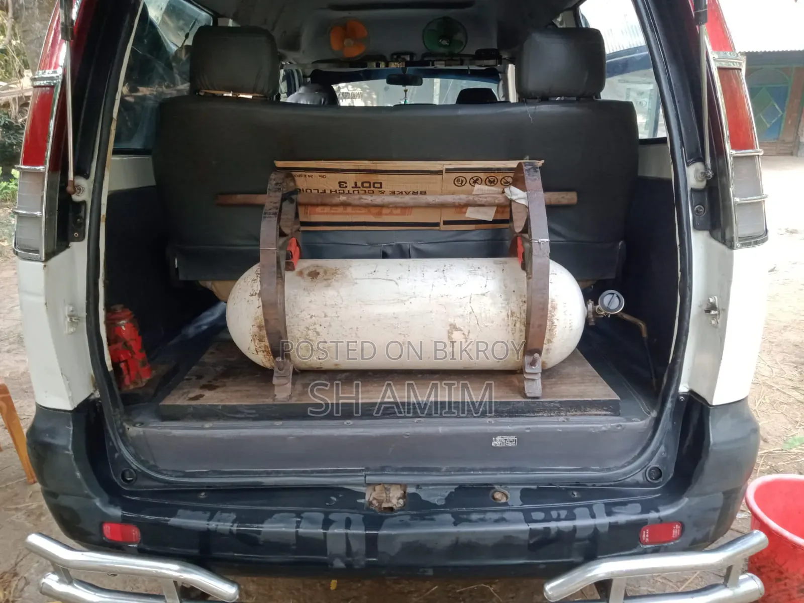 Toyota Noah 2002 White