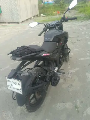 Bajaj Pulsar N250 2024 Black