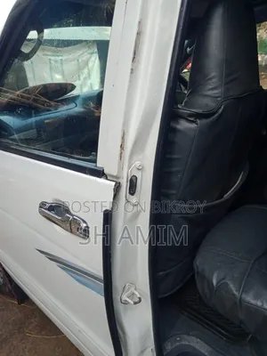 Toyota HiAce 1998 White