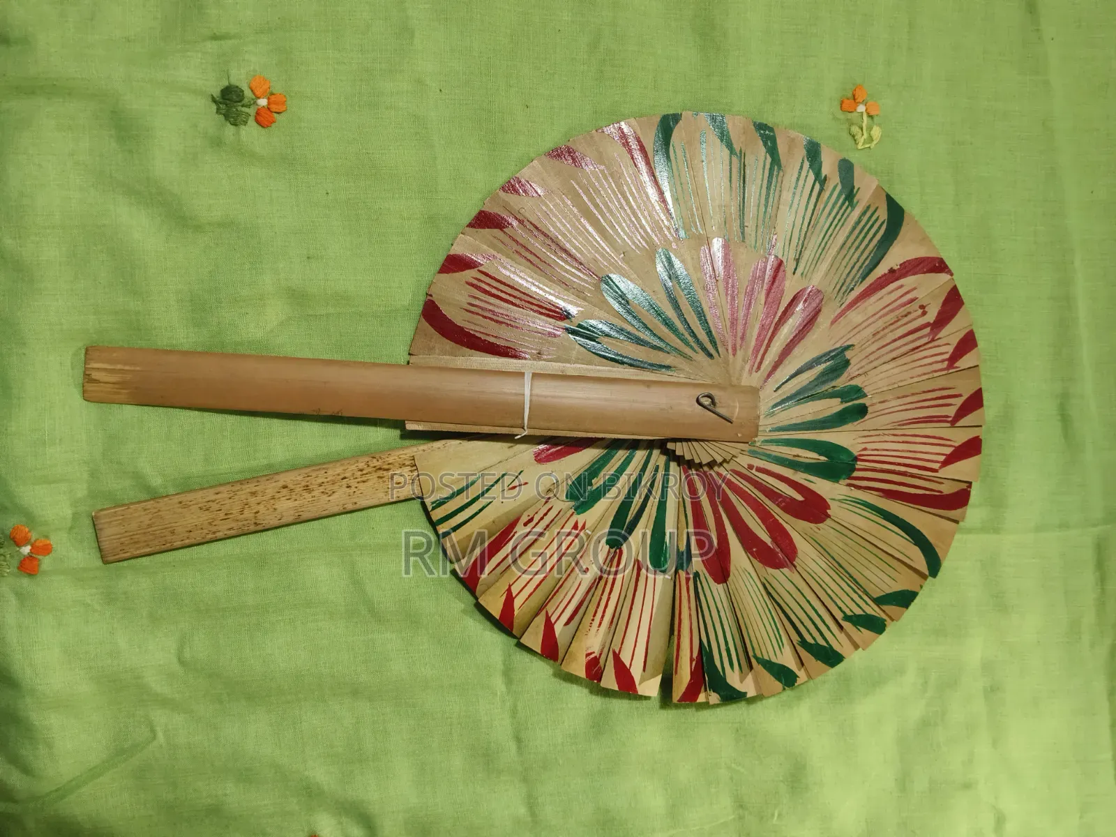 The Shonali Pakha Handmade