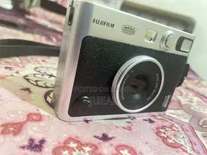 Fujifilm Instax Mini Evo