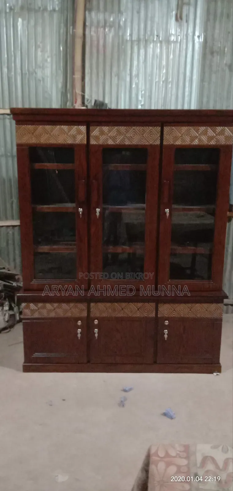 Az Furniture