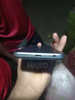 Tecno Pova 4 128 GB Silver