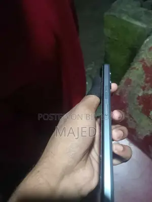 Tecno Pova 4 128 GB Silver