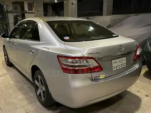 Toyota Premio 2013 Silver