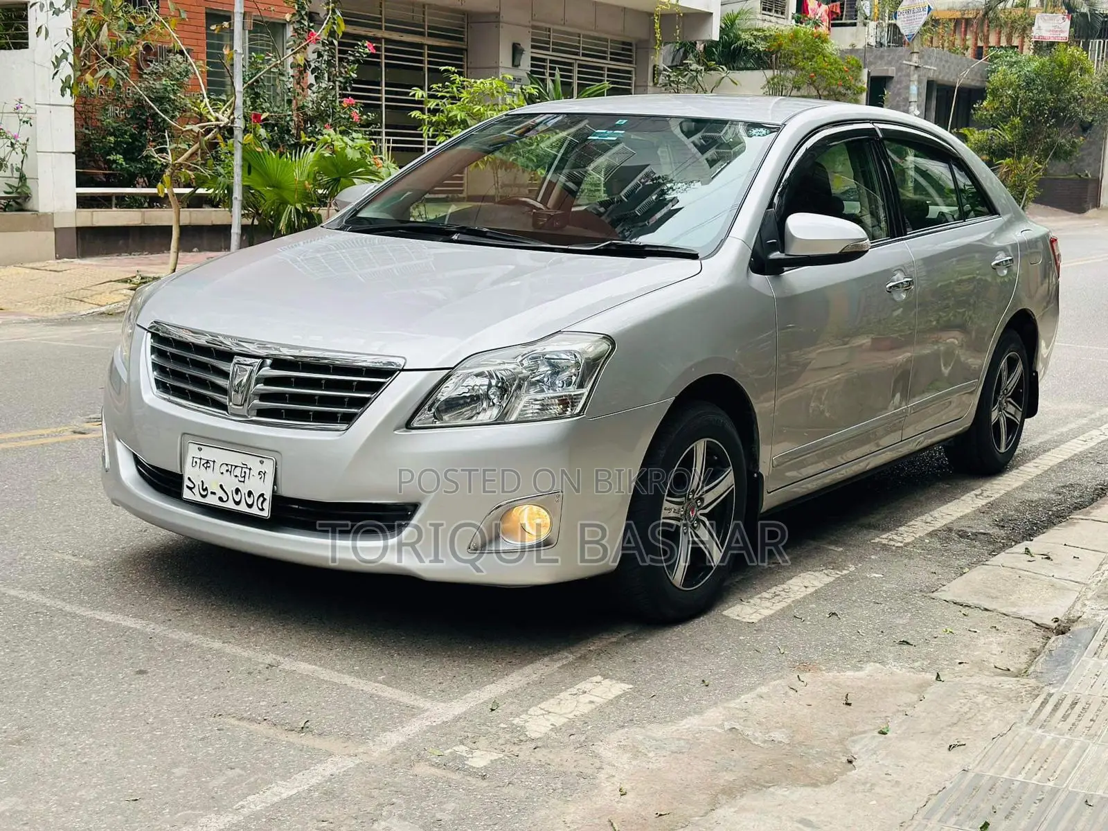 Toyota Premio 2013 Silver