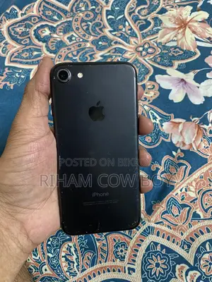 Apple iPhone 7 128 GB Black