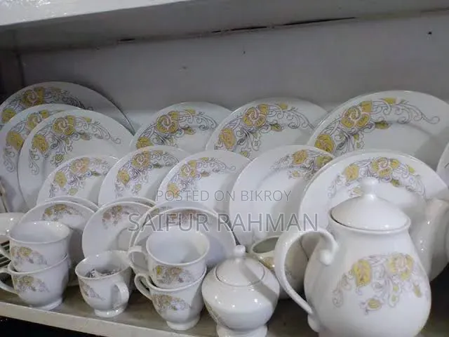 Selling High-Quality 48-Piece Dinner Set
