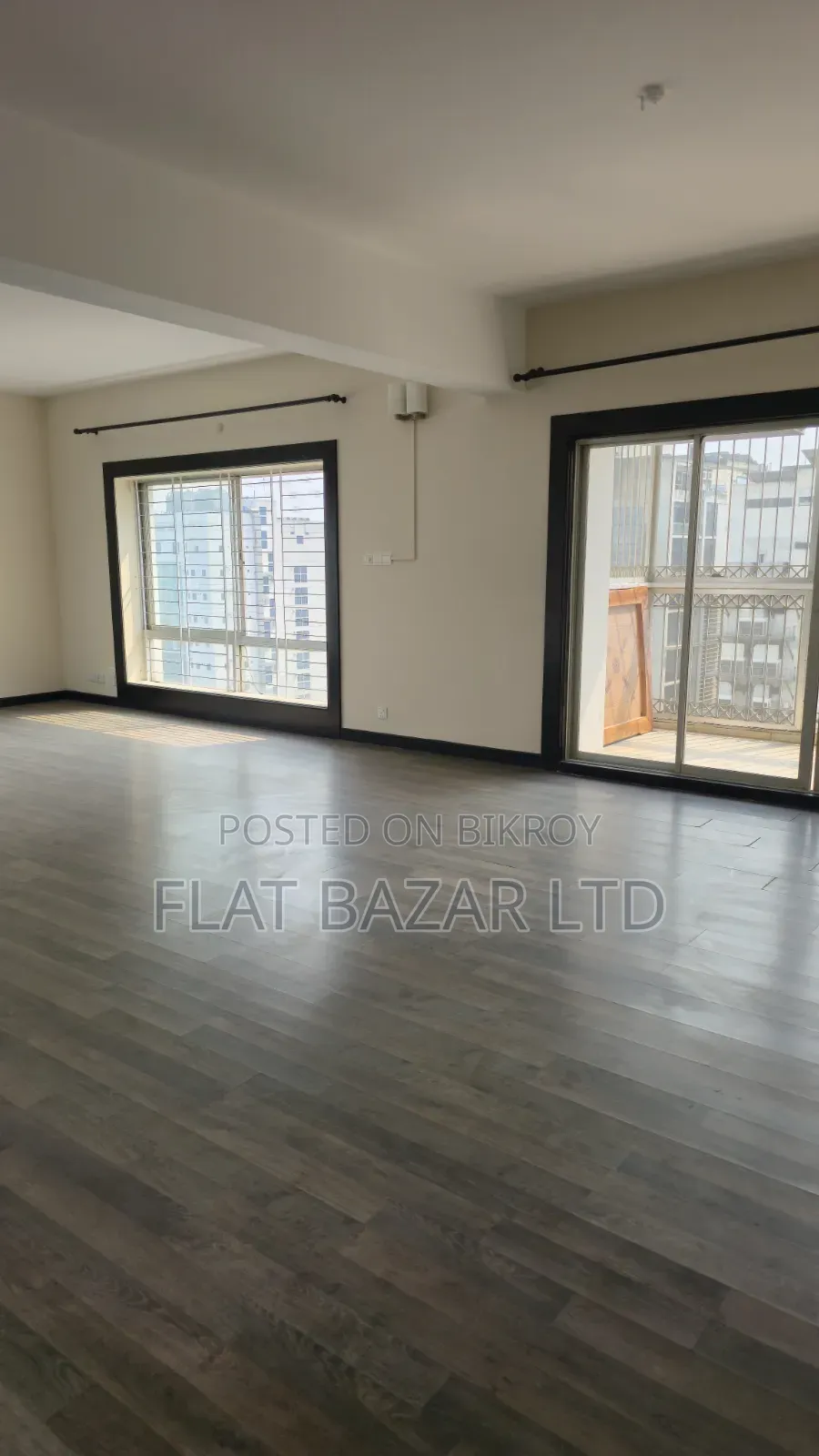 5-bedroom Duplex in Rangs, Gulshan for Rent