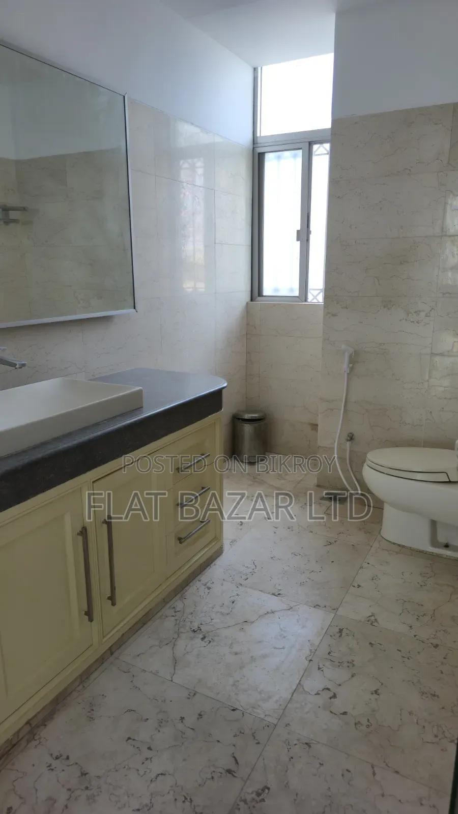 5-bedroom Duplex in Rangs, Gulshan for Rent