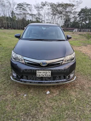 Toyota Corolla Fielder 1.5 Hybrid FWD 2014 Purple