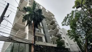 ফার্নিশড ৪ বেডরুমের অ্যাপার্টমেন্ট ভাড়ার জন্য