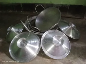 নতুন ৪টি কড়াই এবং ৪ পিস ঢাকনা বিক্রি করব