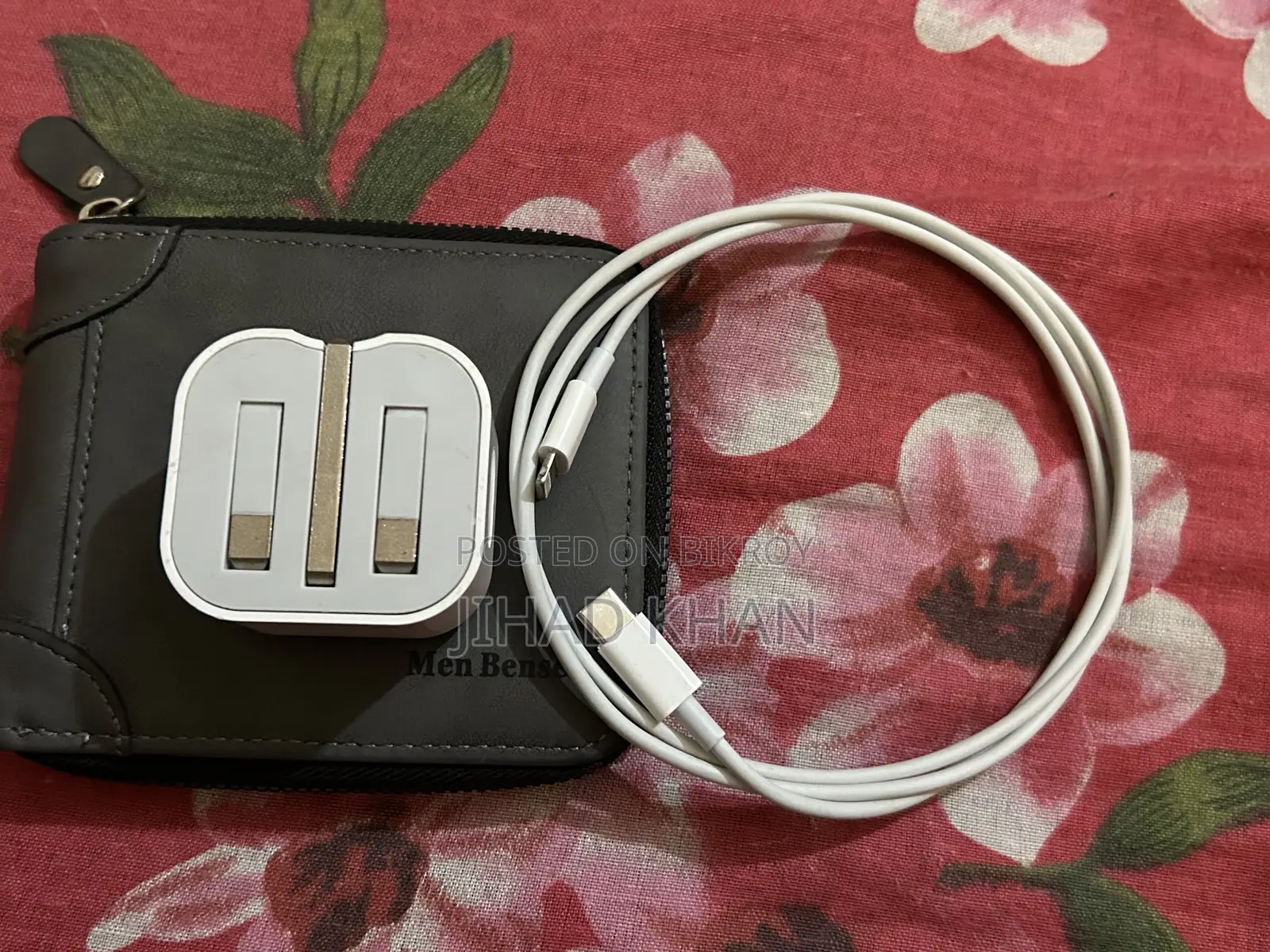 Apple Adapter