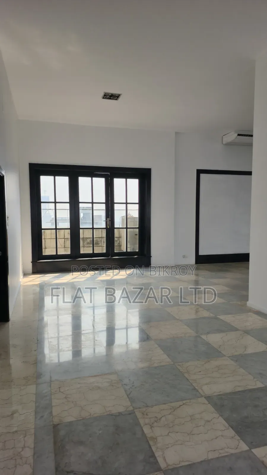 5-bedroom Duplex in Rangs, Gulshan for Rent