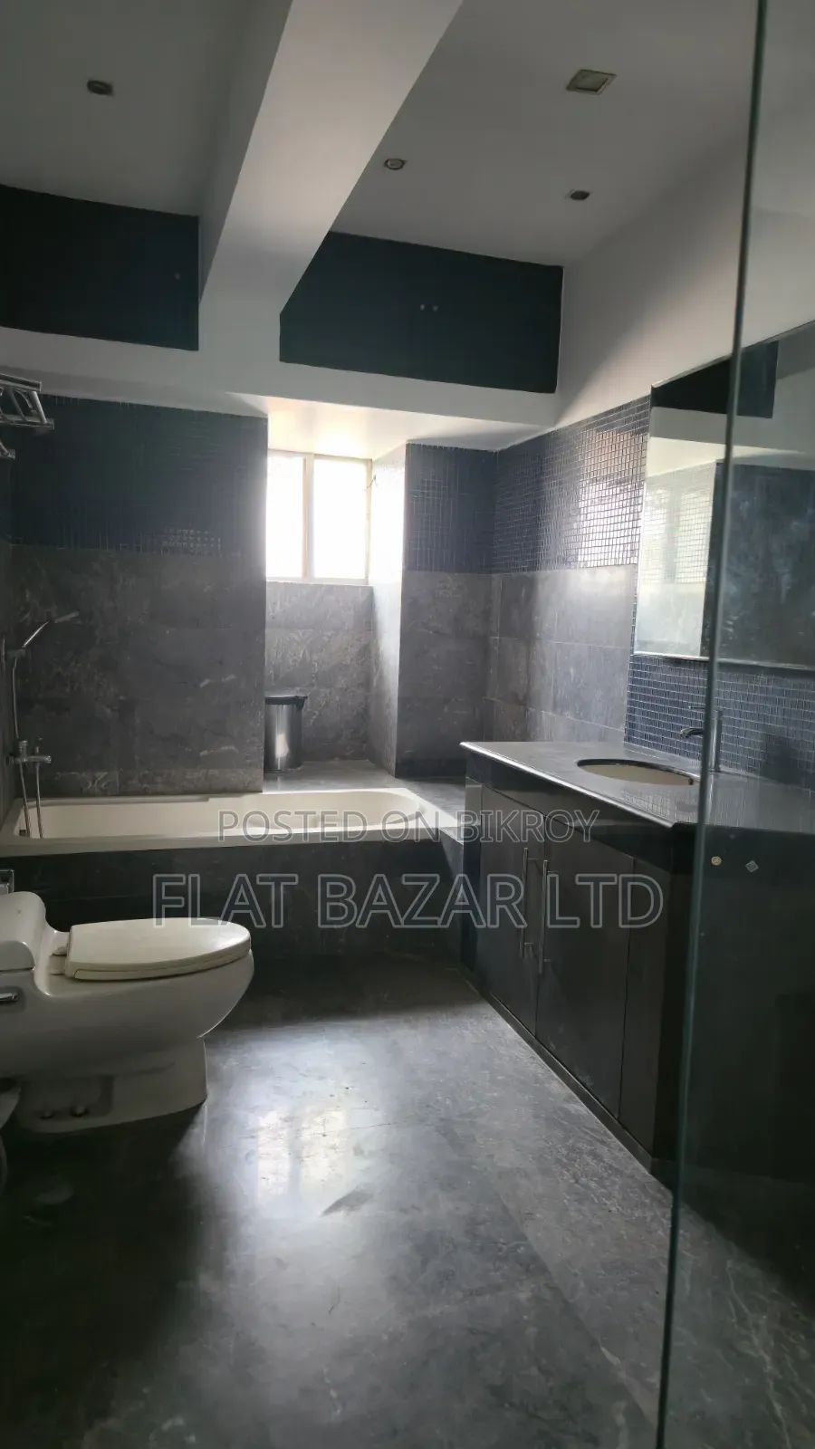 5-bedroom Duplex in Rangs, Gulshan for Rent