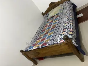 ছোট খাট Single Bed