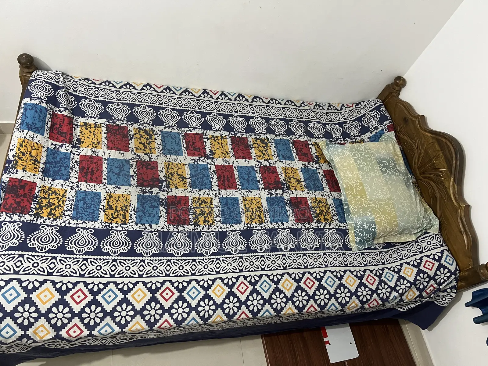 ছোট খাট Single Bed