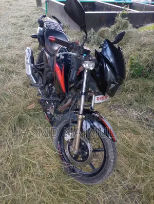 TVS Apache RTR 160 2V 2022 Black