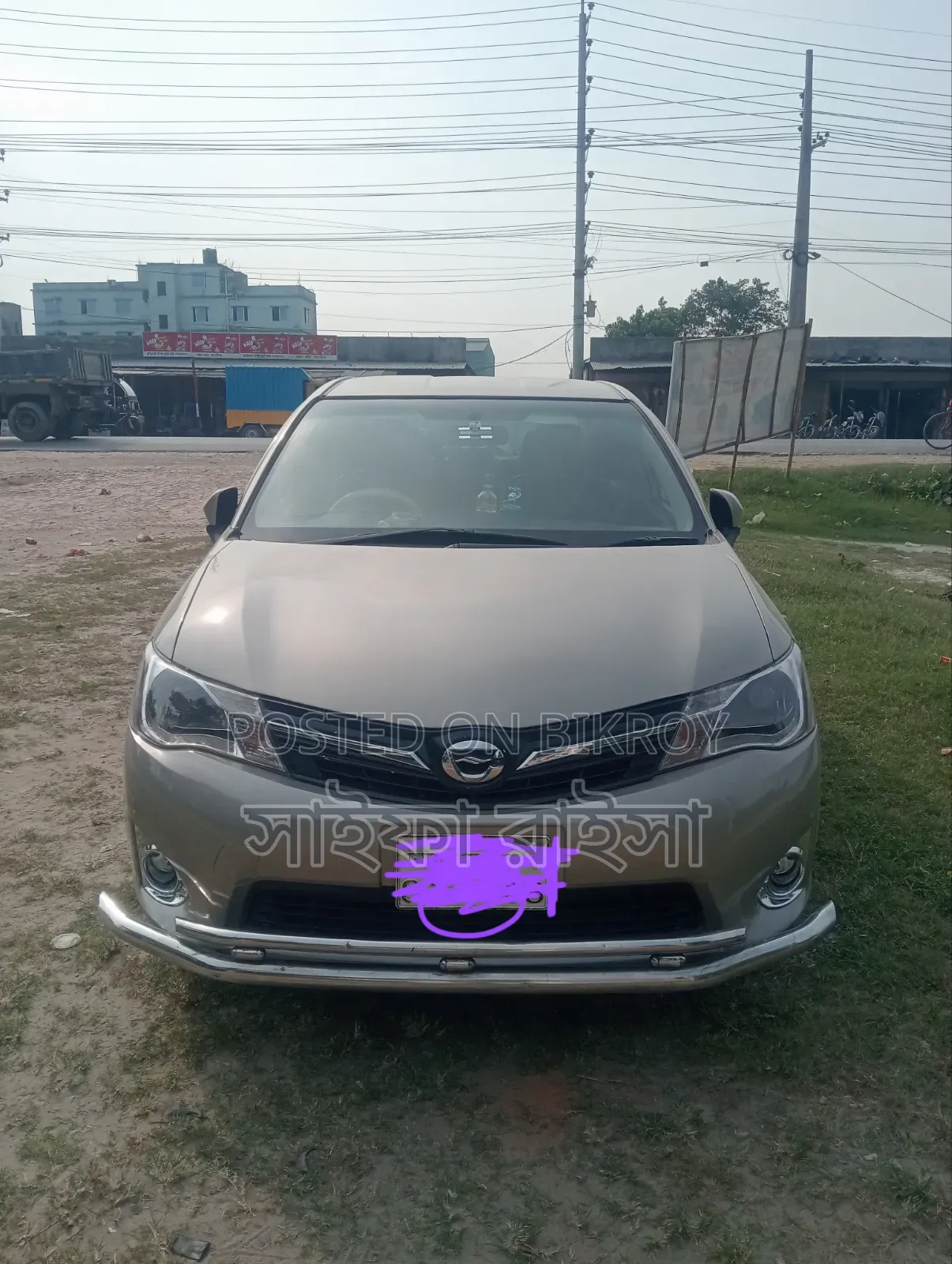 Toyota Axio 2013 Gold