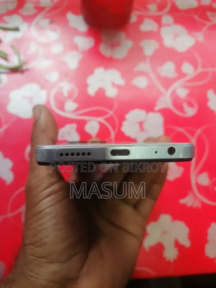 Tecno Spark Go 64 GB White