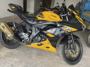 Suzuki GSX-R150 2022 Yellow