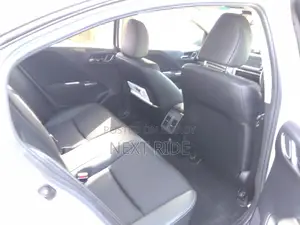 Honda Grace 2020 Pearl