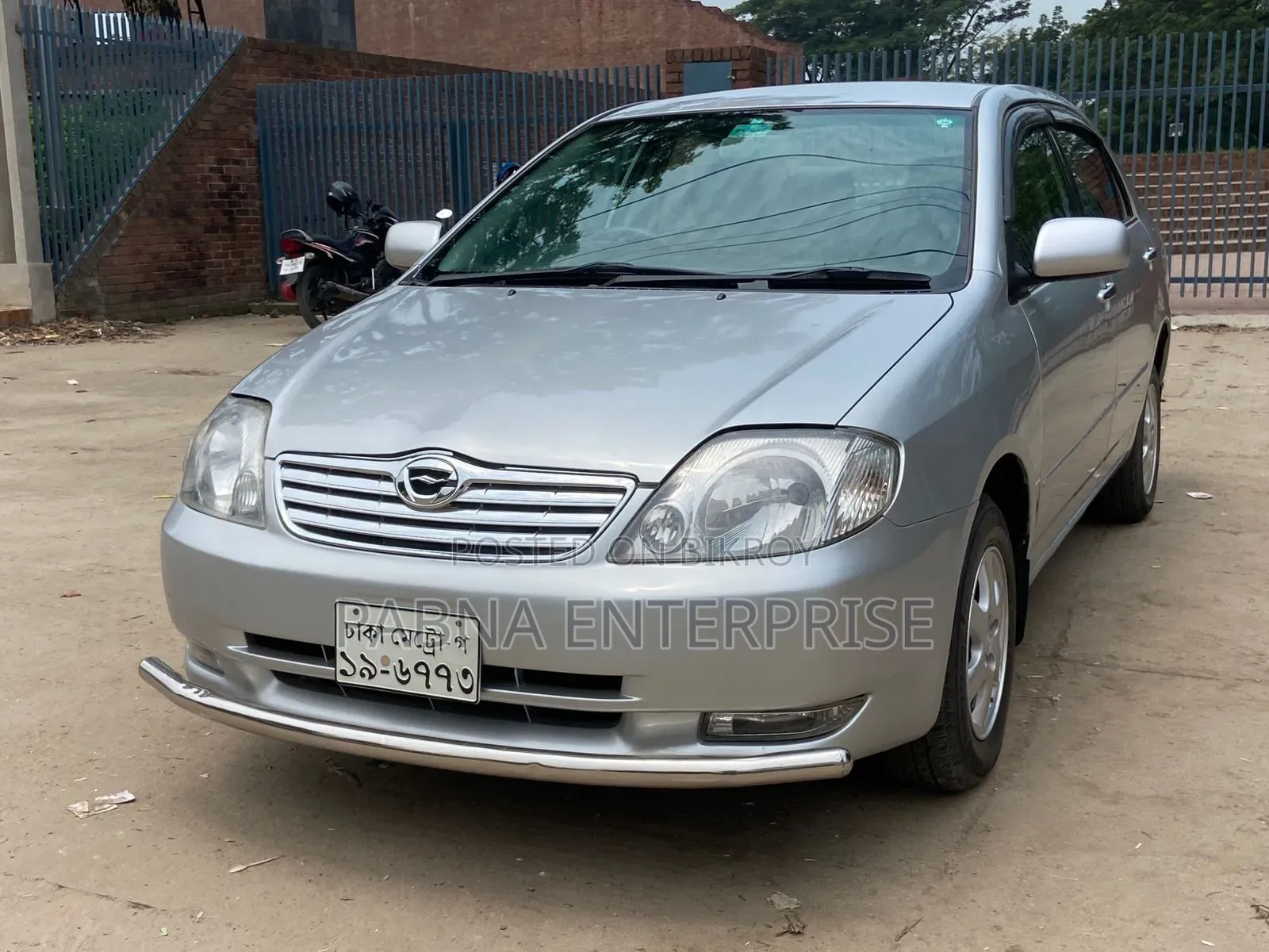 Toyota Corolla 2004 Silver