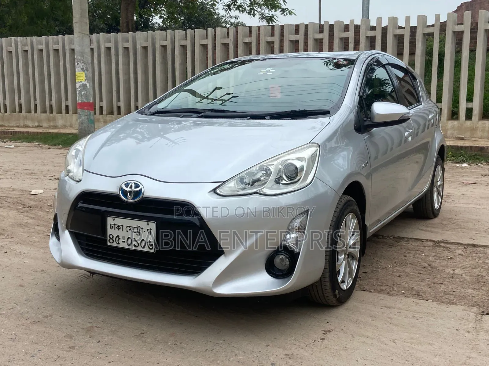 Toyota Aqua 2015 Silver